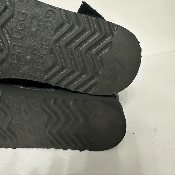 UGG Australia 5819 Classic Cardy Black Knit Fold Over Boots Button US Women's 10 - Picture 8 of 10